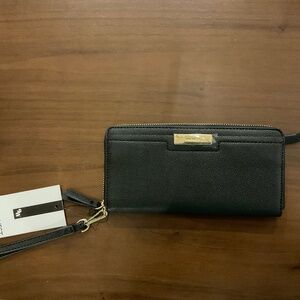 Nine West Lawson SLG Women's Wristlet -NWT Black-Vegan Leather